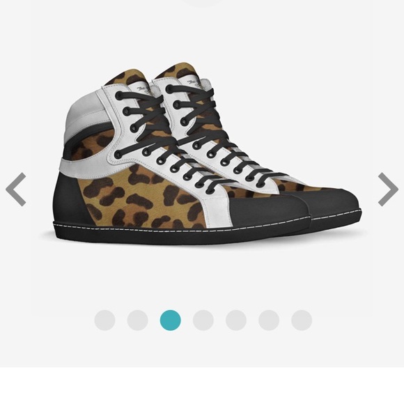 Shoes - Picture 3 of 7